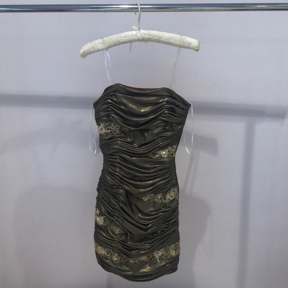 Glamorous metallic strapless dress